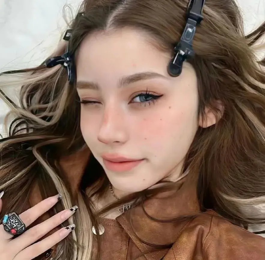 黑吃黑第三季海报